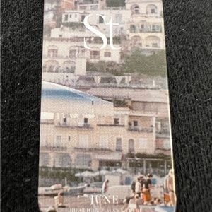 Seint highlight color in June.